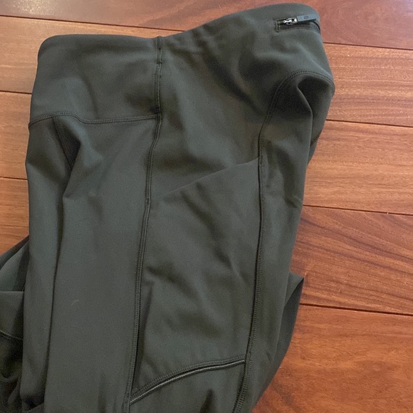 Lululemon leggings. - Picture 3 of 4